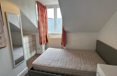 North Road East, North Hill, Plymouth - Image 2